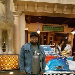 Meet your Posher, Ronell